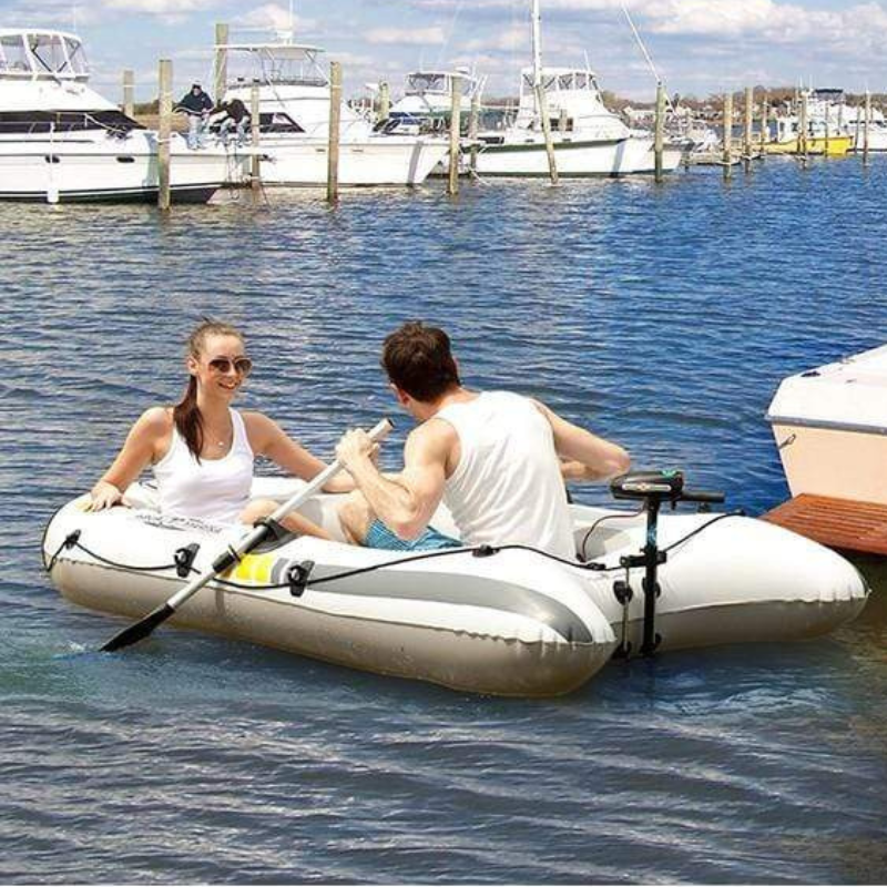 Aqua-Marina-Motion-Inflatable-Boat-couple-in-boat-lifestyle-2